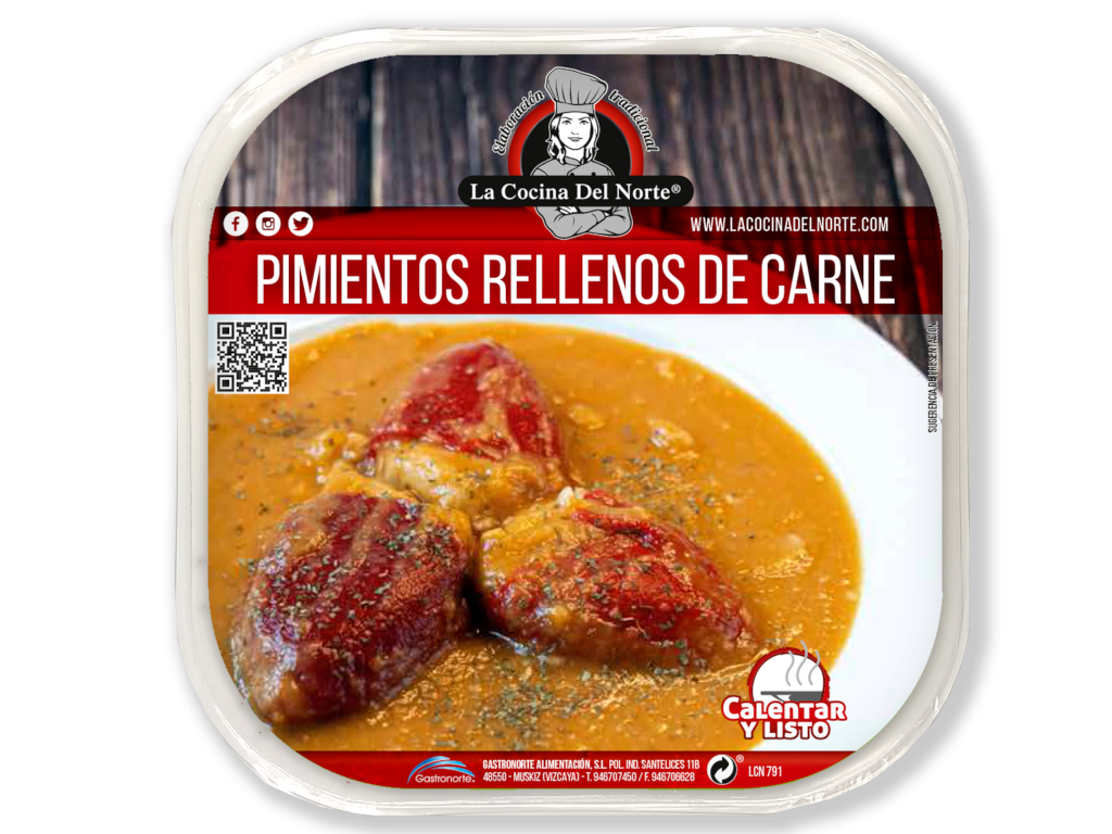 Pimientos rellenos de carne con salsa española